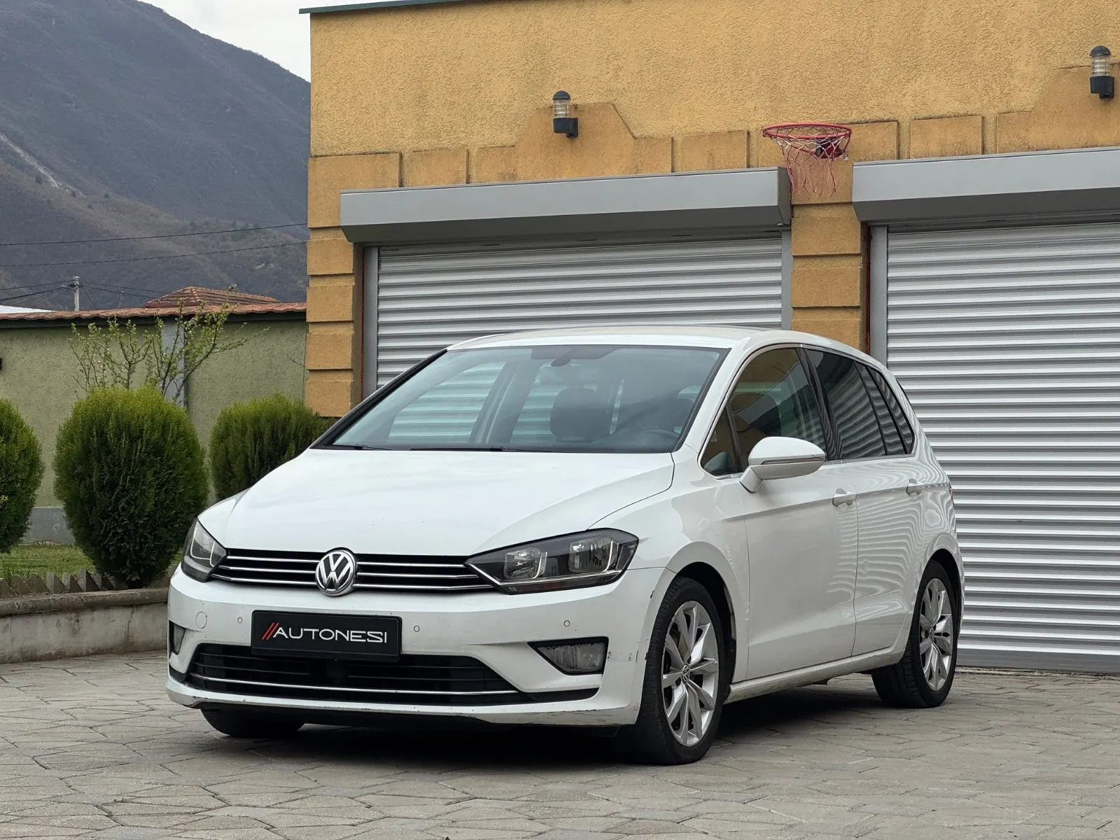 VW Golf VII Sportsvan 2.0 TDI DSG Carat