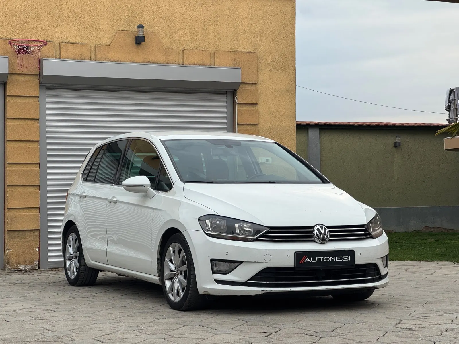 VW Golf VII Sportsvan 2.0 TDI DSG Carat - view 4