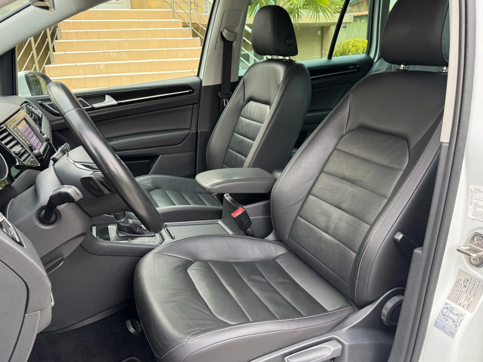 VW Golf VII Sportsvan 2.0 TDI DSG Carat - view 6