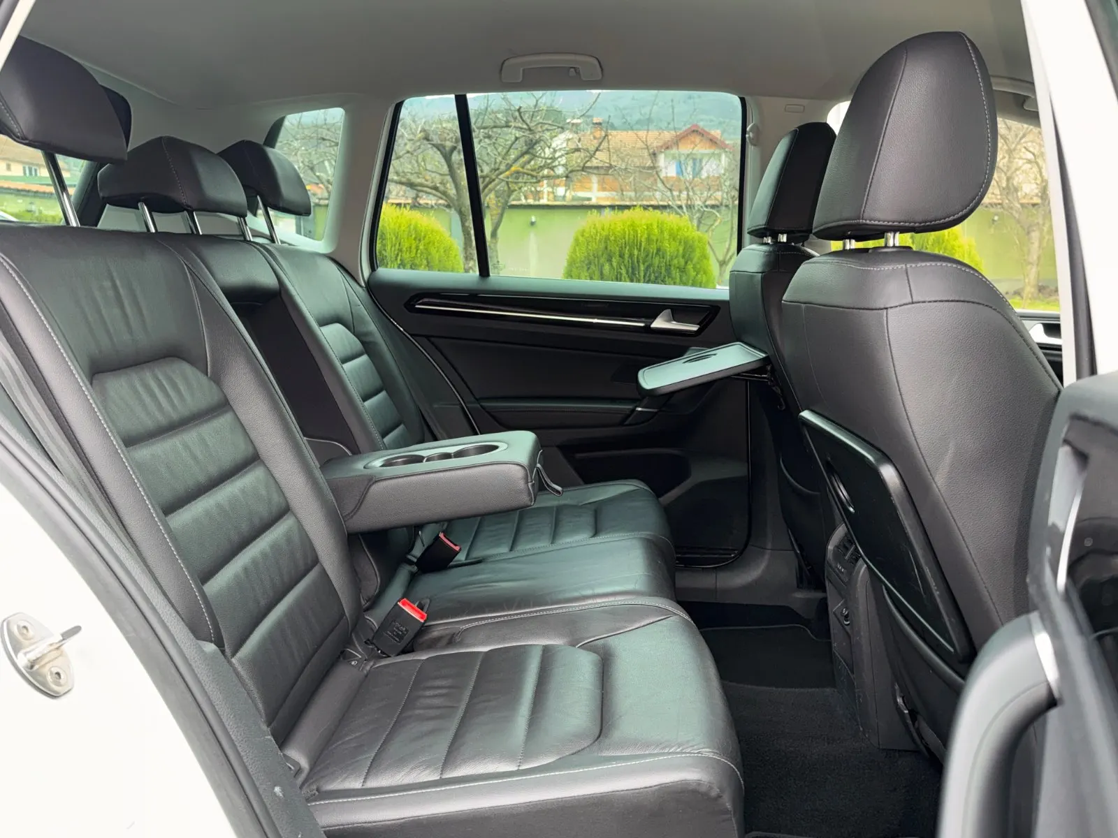 VW Golf VII Sportsvan 2.0 TDI DSG Carat - view 7