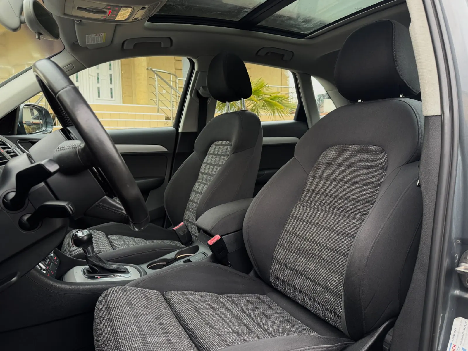 Audi Q3 2.0TDI Quattro S-Tronic - view 7