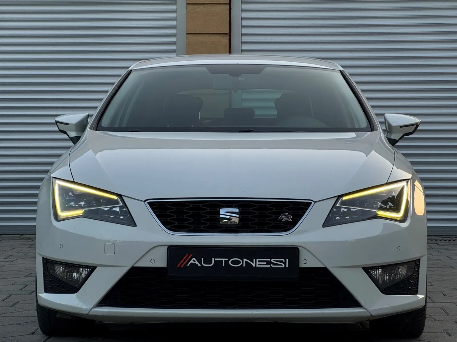 Seat Leon 2.0TDI FR 184ps - view 2