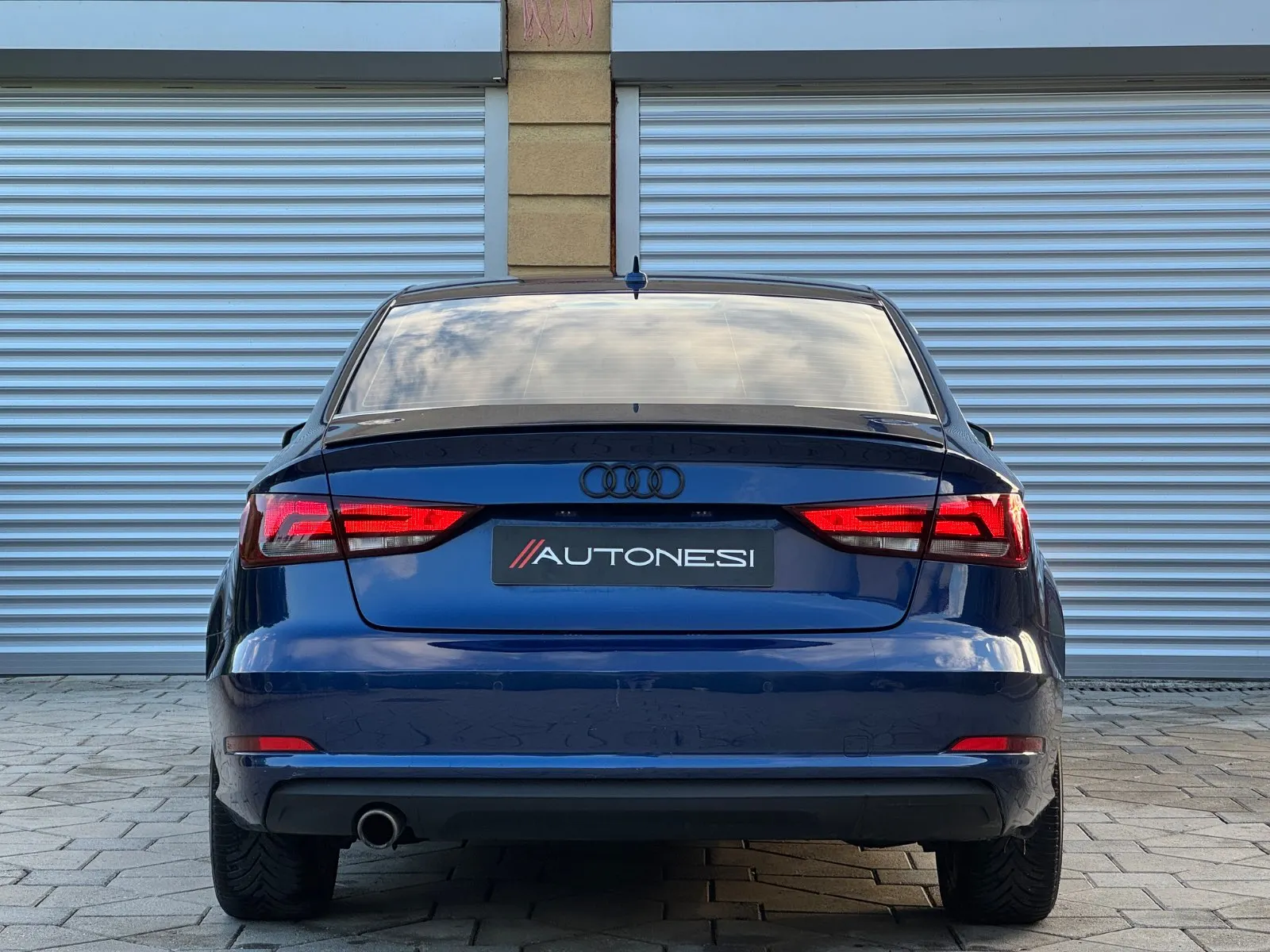Audi A3 1.6TDI S-Tronic Ambiente Sedan - view 6