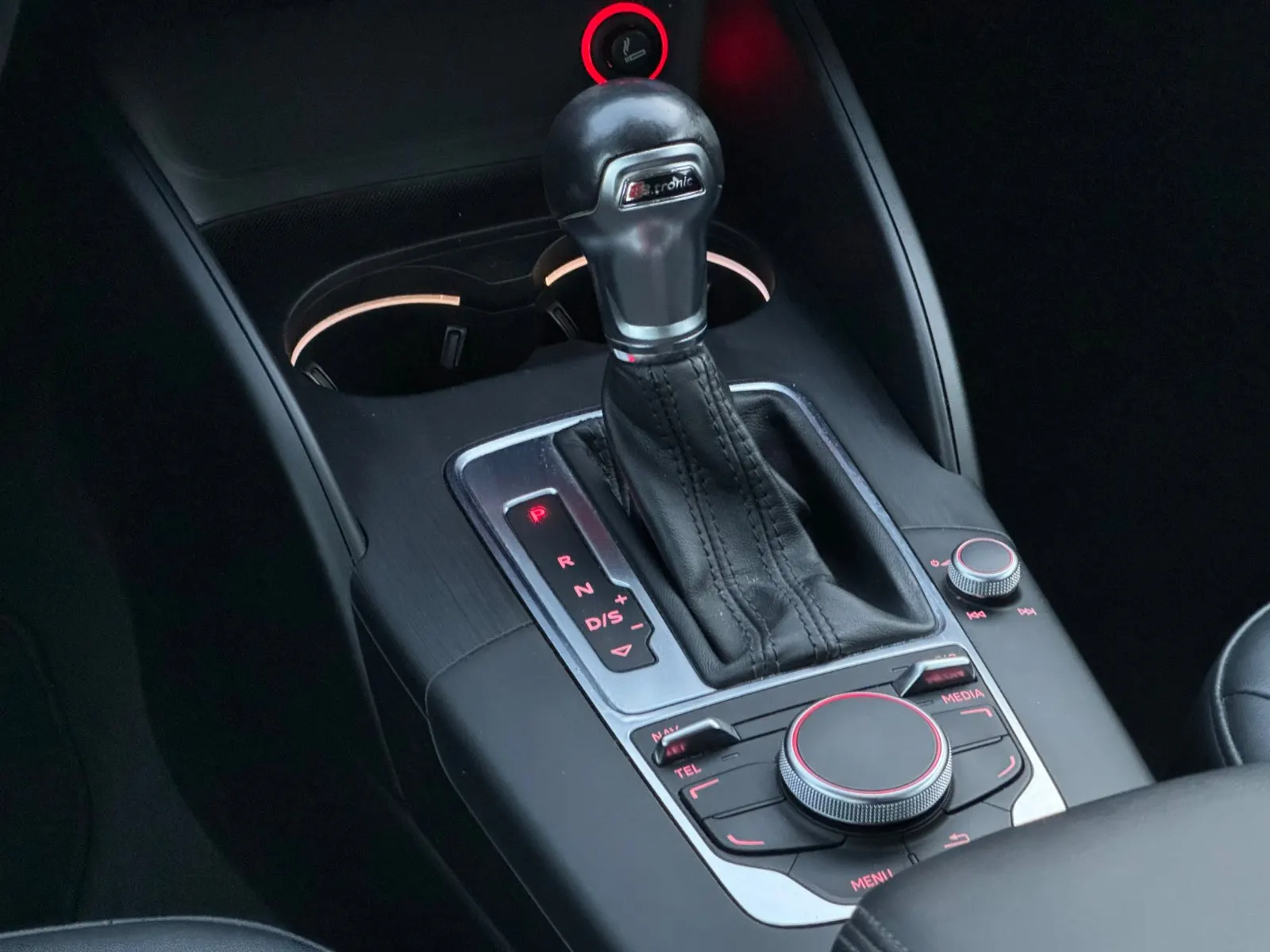 Audi A3 1.6TDI S-Tronic Ambiente - view 11