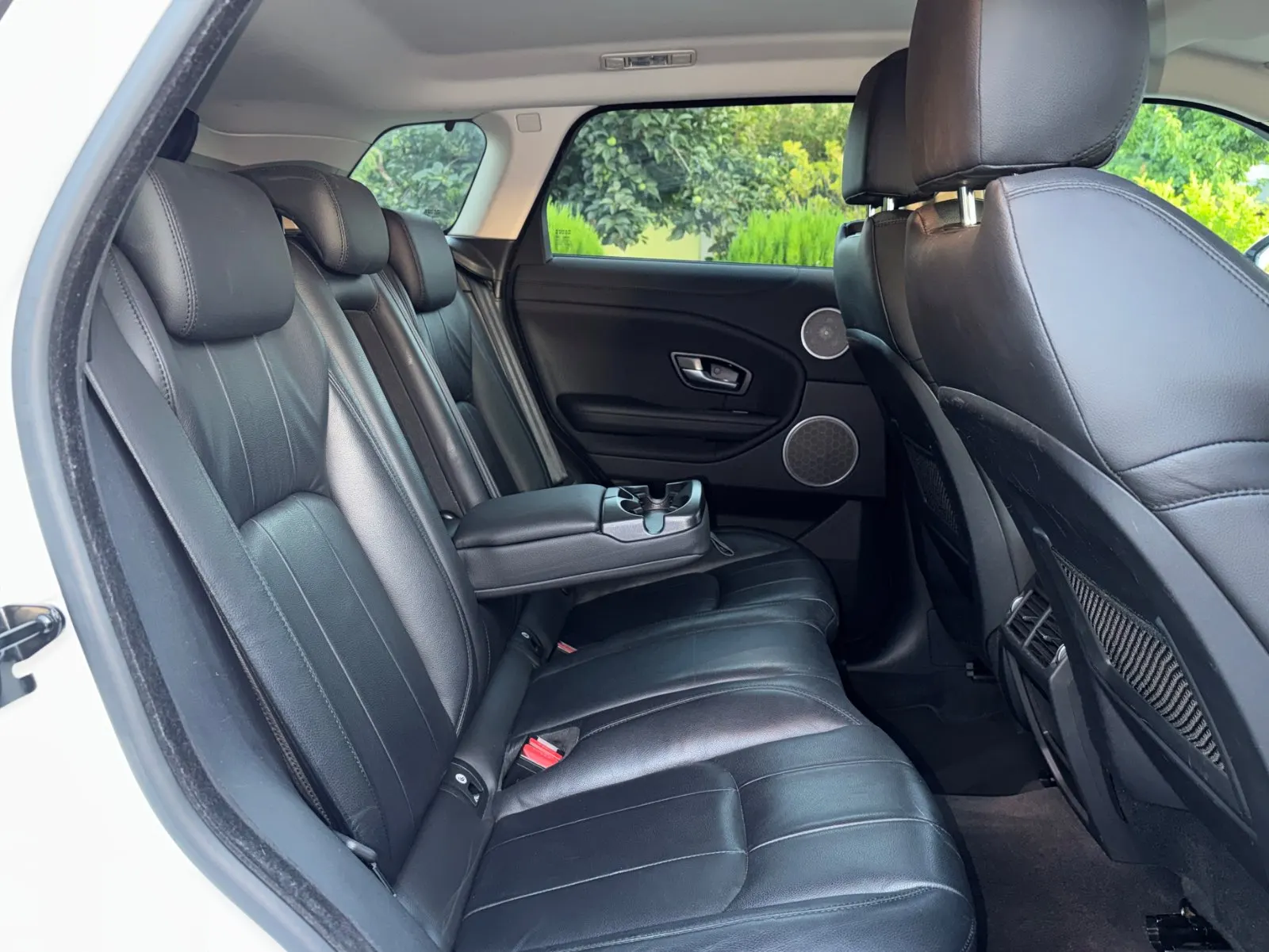 Land Rover Evoque 2.0D (Facelift) - view 9